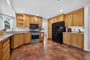 Single Family Residence,  Corbett circle, Santa Rosa, CA 95403 - 3