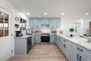 Residential Income, 437 University street, Healdsburg, CA 95448 - 10