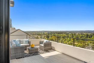 Single Family Residence,  Knollwood court, Santa Rosa, CA 95403 - 6