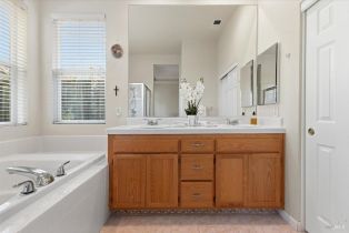 Single Family Residence,  Birdie drive, Windsor, CA 95492 - 24