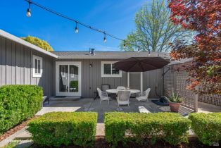 Single Family Residence,  Prentice drive, Healdsburg, CA 95448 - 37