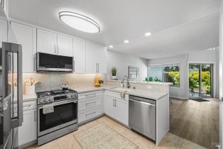 Townhouse,  Marylyn circle, Petaluma, CA 94954 - 10