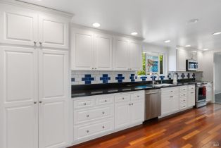 Single Family Residence, Oak Leaf drive, Santa Rosa, CA 95409 - 5