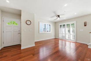 Condominium,  Village parkway, Napa, CA 94558 - 8