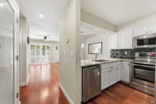 Condominium,  Village parkway, Napa, CA 94558 - 24