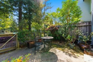 Condominium,  Village parkway, Napa, CA 94558 - 38