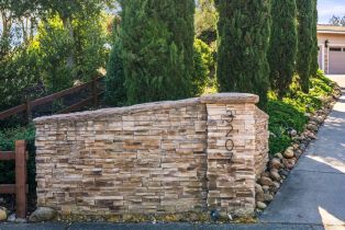 Single Family Residence, Swiss court, Napa, CA 94558 - 5