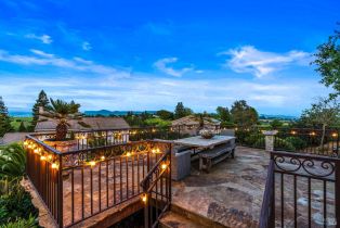 Single Family Residence, Swiss court, Napa, CA 94558 - 65