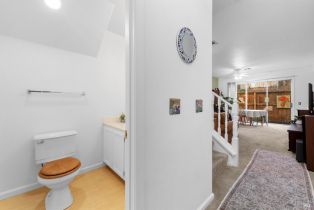 Single Family Residence, Addison circle, Petaluma, CA 94952 - 4