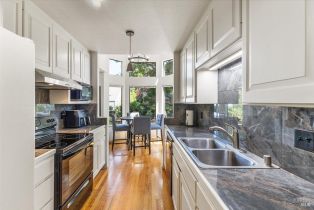Single Family Residence,  Sylvan court, Healdsburg, CA 95448 - 16