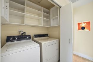 Single Family Residence,  Crofton court, Healdsburg, CA 95448 - 28