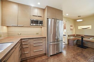 Single Family Residence,  Crofton court, Healdsburg, CA 95448 - 9