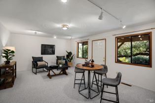 Single Family Residence, San Ramon way, Santa Rosa, CA 95409 - 7