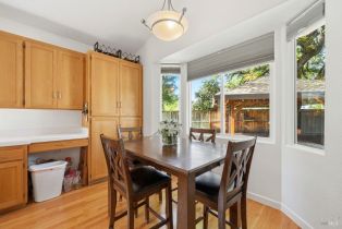 Single Family Residence, Fulton place, Windsor, CA 95492 - 9