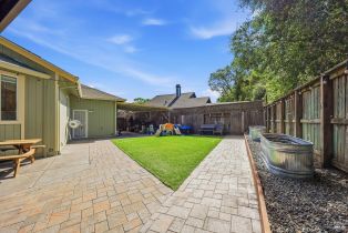 Single Family Residence, Fulton place, Windsor, CA 95492 - 36
