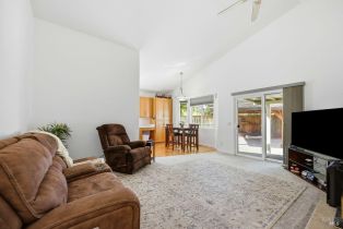 Single Family Residence, Fulton place, Windsor, CA 95492 - 8
