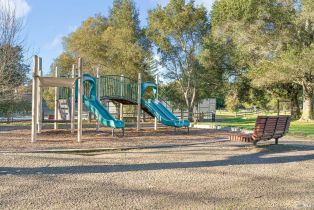 Single Family Residence,  Valencia way, Windsor, CA 95492 - 49