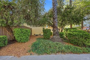 Single Family Residence,  Valencia way, Windsor, CA 95492 - 44