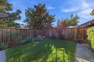 Single Family Residence,  Valencia way, Windsor, CA 95492 - 40