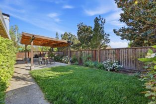 Single Family Residence,  Valencia way, Windsor, CA 95492 - 39