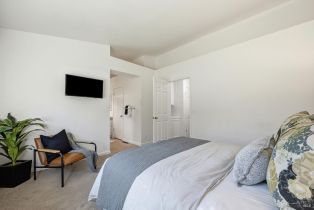 Single Family Residence,  Valencia way, Windsor, CA 95492 - 23