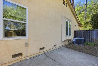 Single Family Residence,  Valencia way, Windsor, CA 95492 - 42