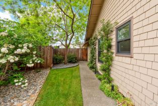 Single Family Residence,  Vintner court, Yountville, CA 94599 - 3