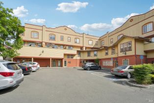 Condominium, Johnson street, Windsor, CA 95492 - 3