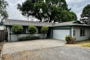 Single Family Residence, 424-B Mason St, Healdsburg, CA  Healdsburg, CA 95448