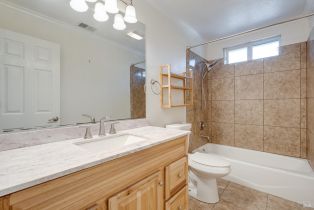 Single Family Residence,  Oakfield lane, Windsor, CA 95492 - 23