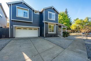 Single Family Residence, 8843 Oakfield Ln, Windsor, CA  Windsor, CA 95492