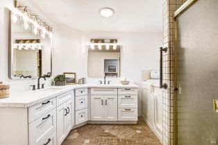 Single Family Residence,  Barrio way, Windsor, CA 95492 - 33