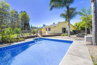 Single Family Residence,  Barrio way, Windsor, CA 95492 - 52