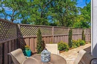 Condominium,  Yount street, Yountville, CA 94599 - 27