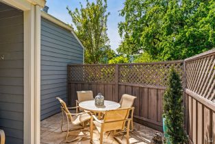 Condominium,  Yount street, Yountville, CA 94599 - 26