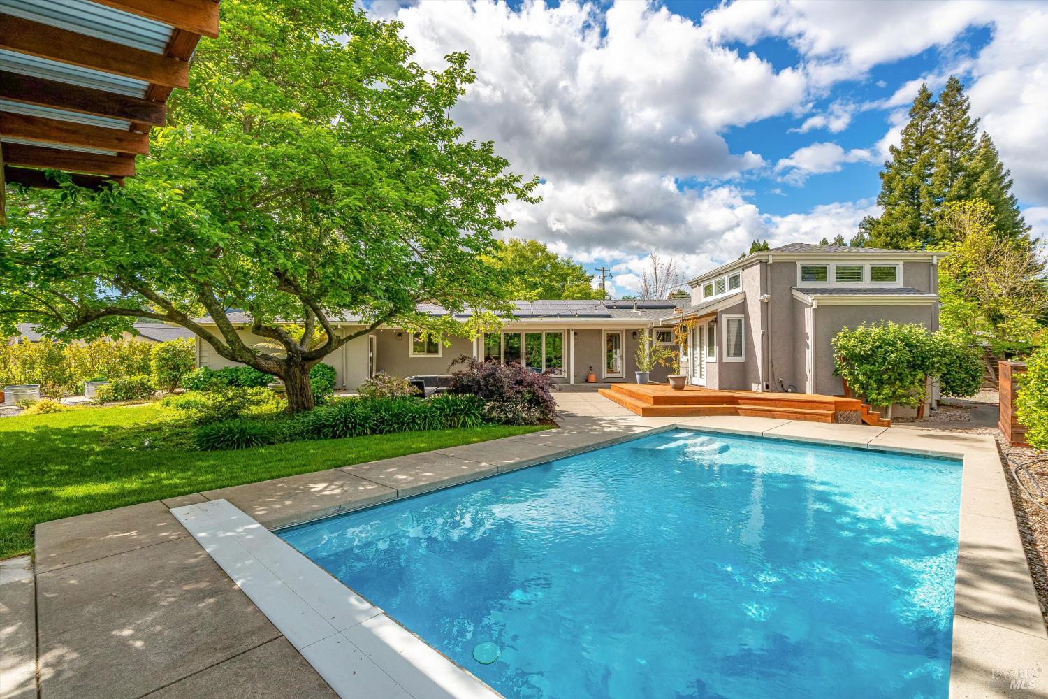 Single Family Residence, Lark avenue, Sonoma, CA 95476 - 1