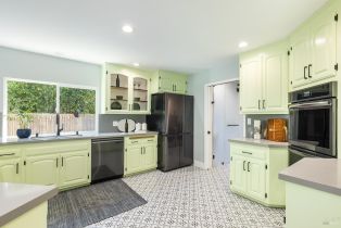 Single Family Residence,  Lemon court, Napa, CA 94558 - 16