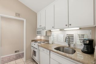 Condominium,  Fairways drive, Napa, CA 94558 - 10