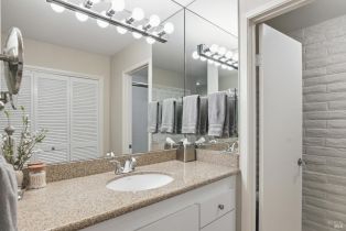 Condominium,  Fairways drive, Napa, CA 94558 - 23