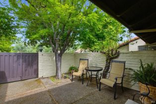 Condominium,  Fairways drive, Napa, CA 94558 - 6