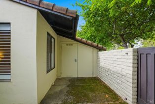 Condominium,  Fairways drive, Napa, CA 94558 - 7
