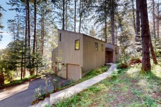 Single Family Residence, 918 River Beach Rd, CA  , CA 95497