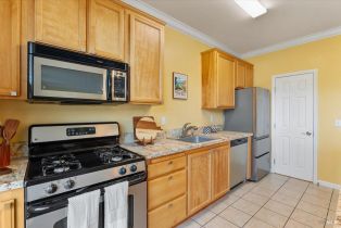 Condominium,  Doubles drive, Santa Rosa, CA 95407 - 5
