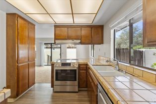 Condominium,  Shady Oak drive, Santa Rosa, CA 95404 - 15