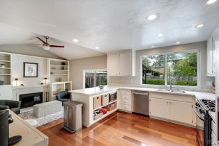 Single Family Residence,  Oak Lake avenue, Santa Rosa, CA 95409 - 4