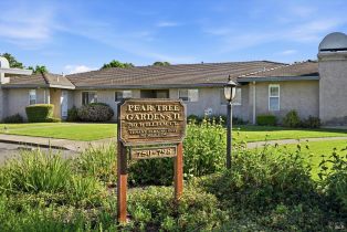 Condominium,  William court, Napa, CA 94558 - 26