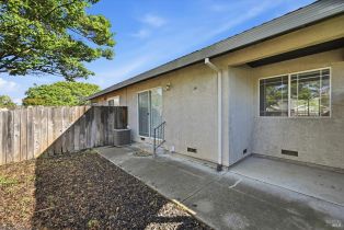 Condominium,  William court, Napa, CA 94558 - 17