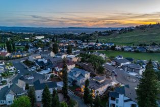 Single Family Residence,  Deauville place, Santa Rosa, CA 95403 - 2