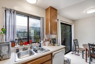 Residential Income,  Terry road, Santa Rosa, CA 95403 - 9