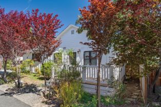 Single Family Residence,  Laurel lane, Healdsburg, CA 95448 - 2